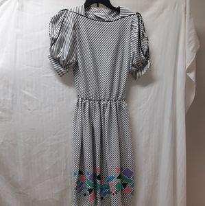 Vintage size 10 striped geometric pattern dress